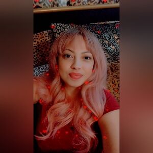 Long Wavy Platinum Blonde Synthetic Hair Wig